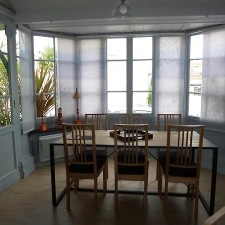 Dom wakacyjny House - Saint Ferdinand - Maison De Charme / 4 Chambres Avec Grande